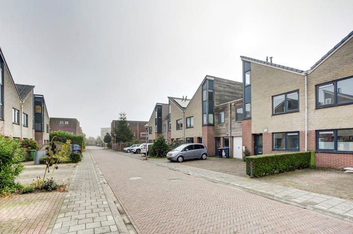 Foto 6 van Monnickendamstraat 57