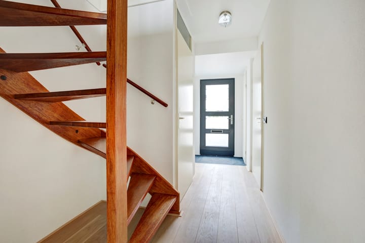 Foto 7 van Monnickendamstraat 57