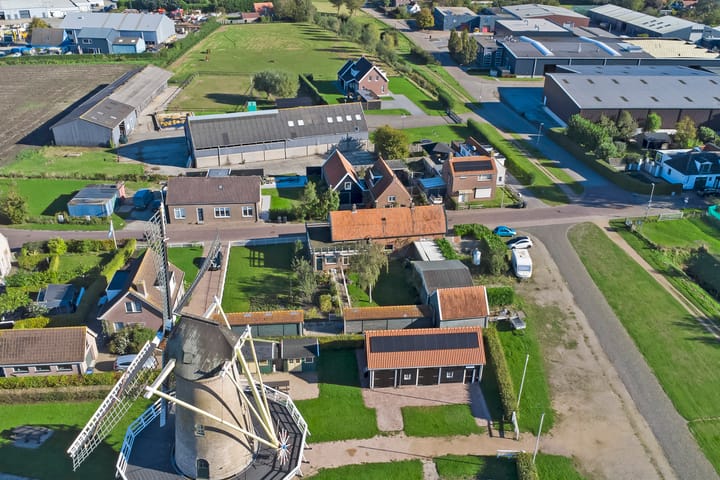 Foto 41 van Stationsweg 11