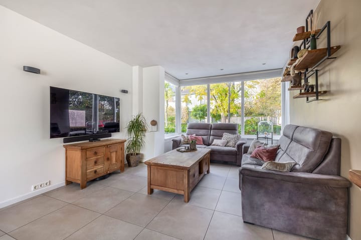 Foto 8 van Frits Zernikelaan 14