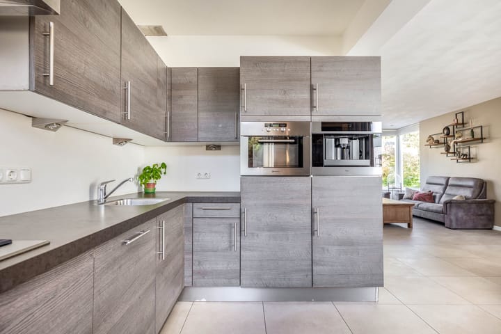 Foto 13 van Frits Zernikelaan 14