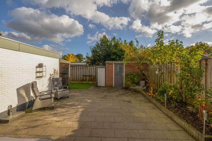 Foto 19 van Frits Zernikelaan 14