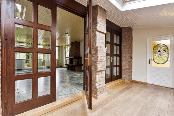 Photo 12 of Hulst 96