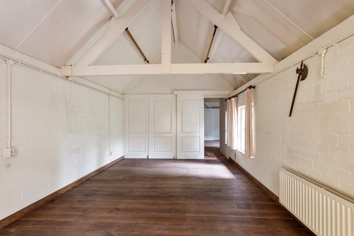 Photo 24 of Hulst 96