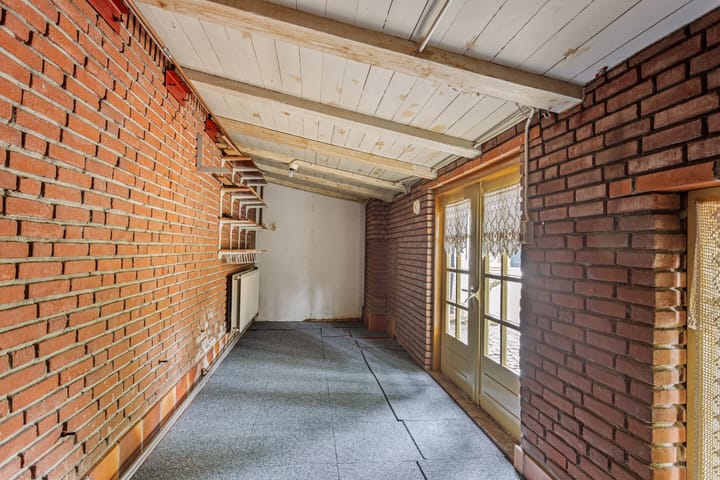 Photo 37 of Hulst 96