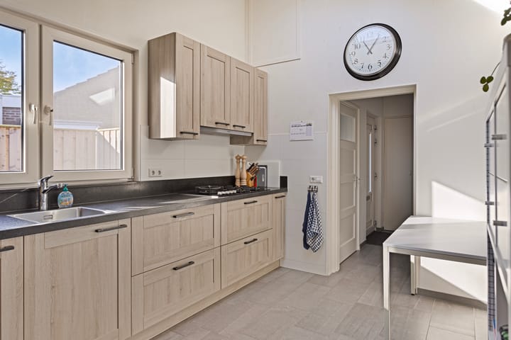 Foto 10 van Bernhardstraat 8