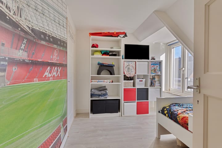 Foto 18 van Bernhardstraat 8