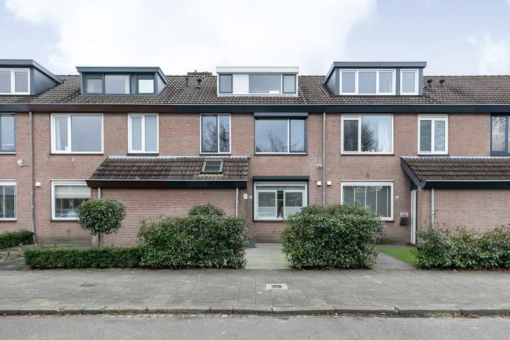 Foto 1 van Neubourgstraat 38