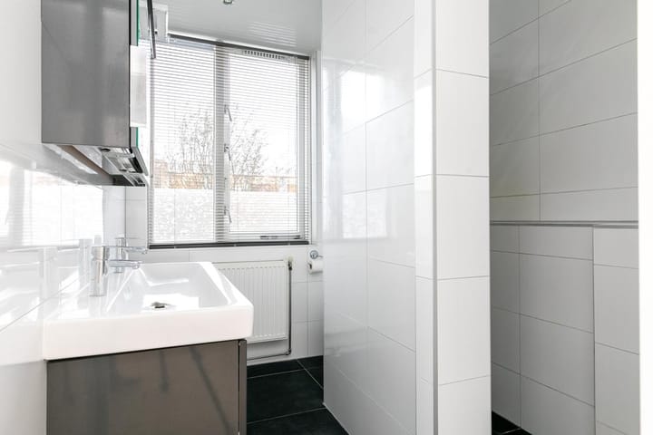 Foto 5 van Neubourgstraat 38