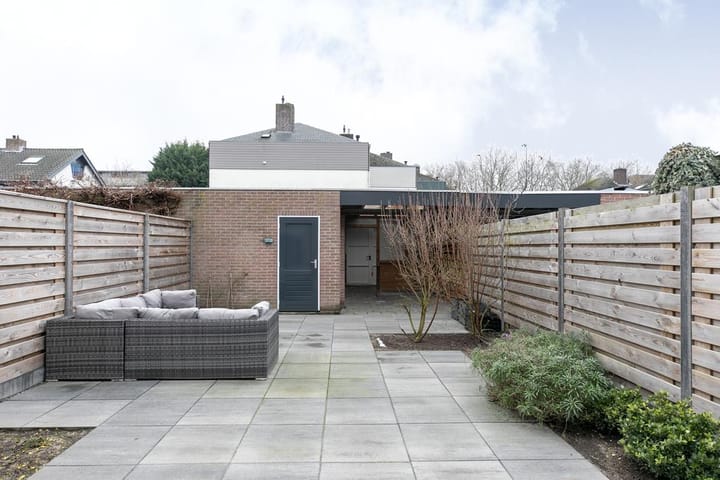 Foto 39 van Neubourgstraat 38