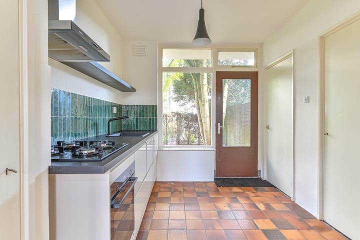 Foto 24 van Stationsstraat 31