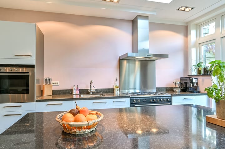 Foto 11 van Marnixstraat 150