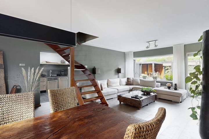 Photo 12 of Moye Keene 159