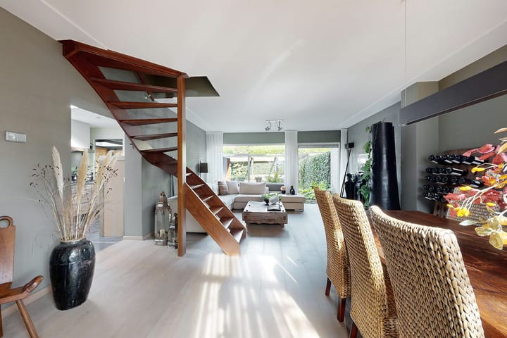 Photo 13 of Moye Keene 159