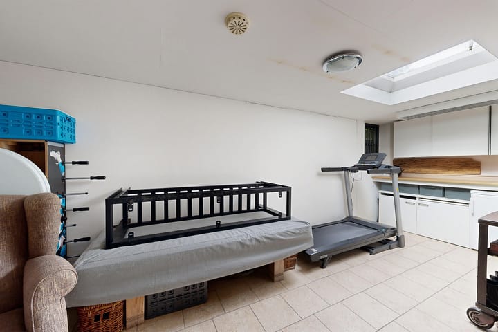 Photo 27 of Moye Keene 159