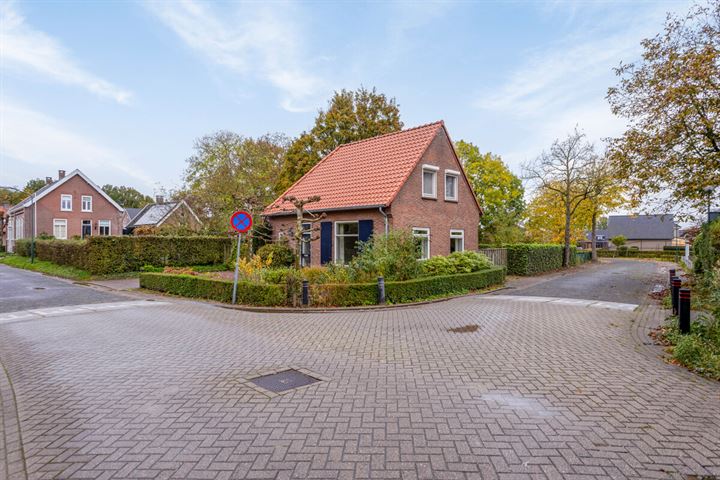 Bekijk foto 45 van Langwijkstraat 13