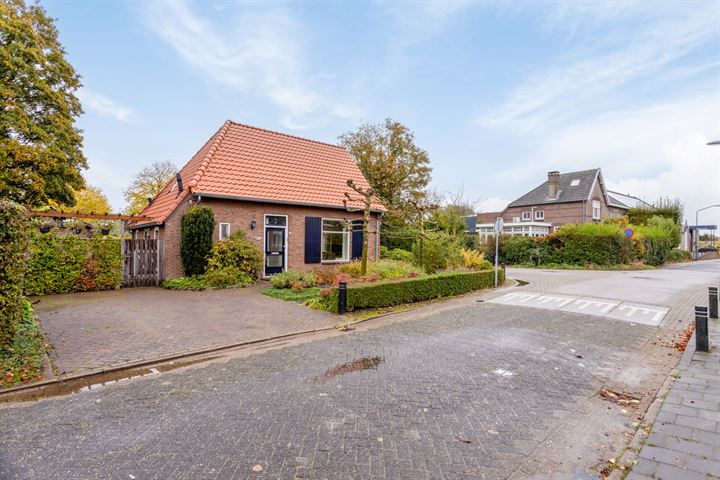 Bekijk foto 46 van Langwijkstraat 13