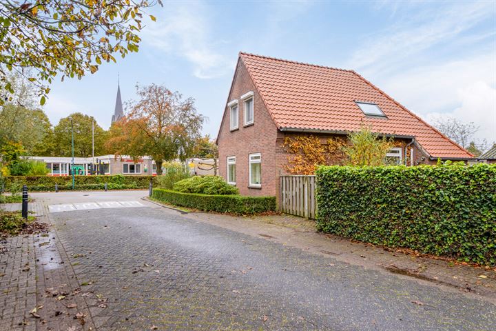 Bekijk foto 47 van Langwijkstraat 13