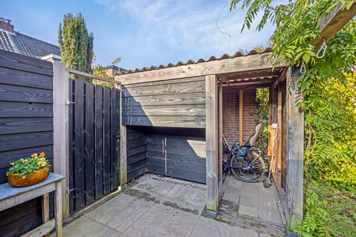 Foto 38 van 1e Weerdsweg 9