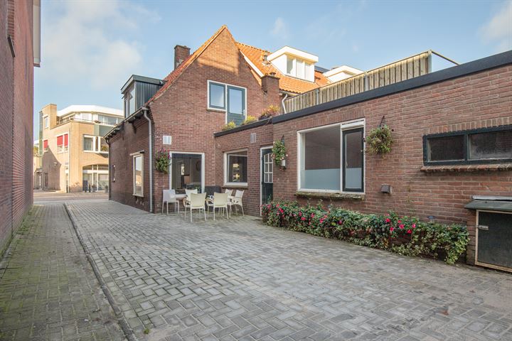 Bekijk foto 30 van Marktstraat 18