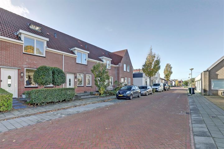 View photo 2 of Alexanderstraat 2-C