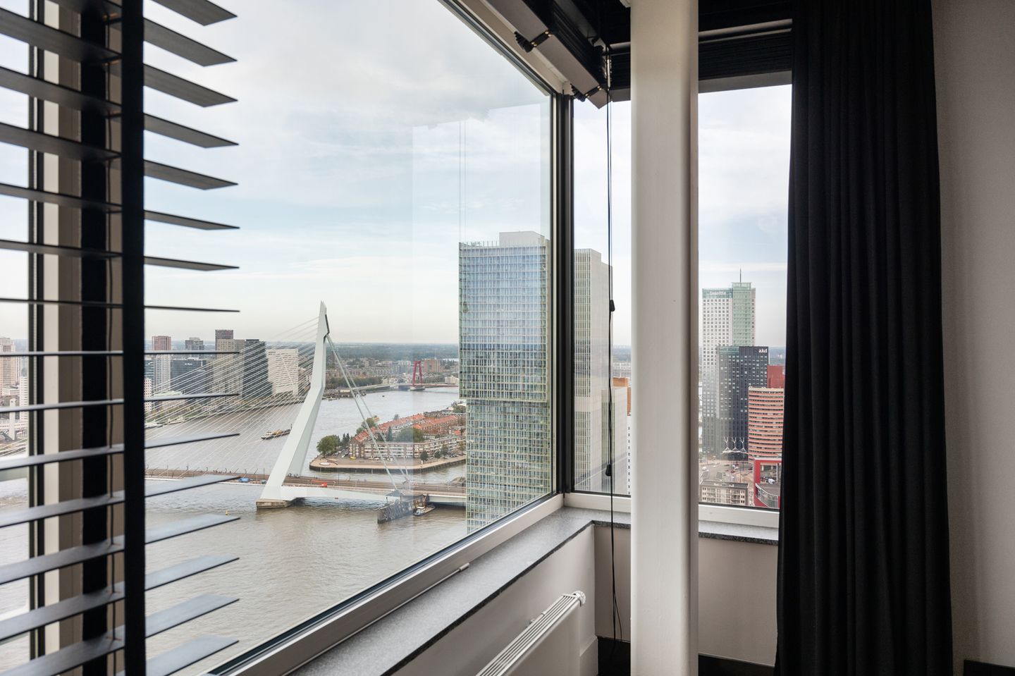 Foto 5 van Landverhuizersplein 137