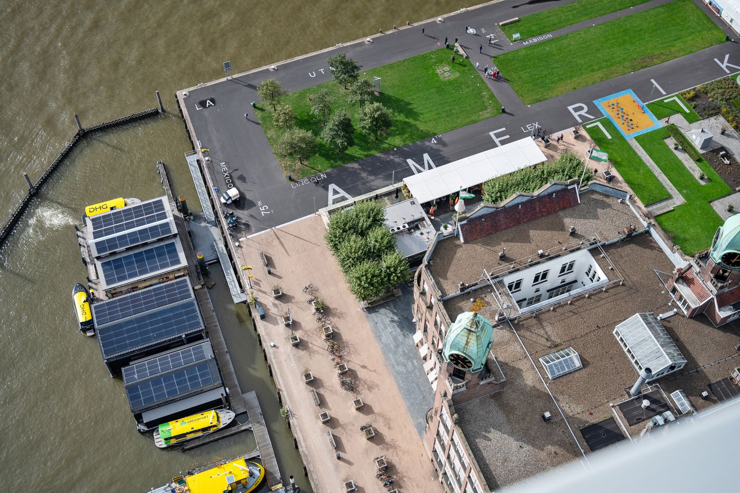 Foto 40 van Landverhuizersplein 137