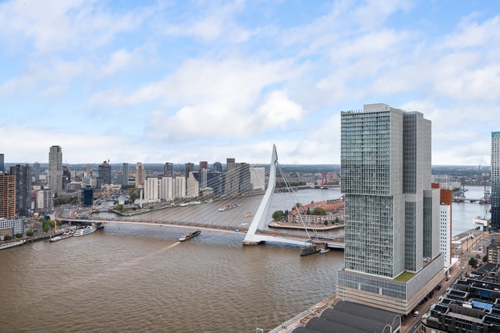 Bekijk foto 43 van Landverhuizersplein 137