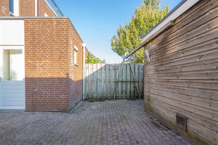 View photo 19 of Betuwestraat 42