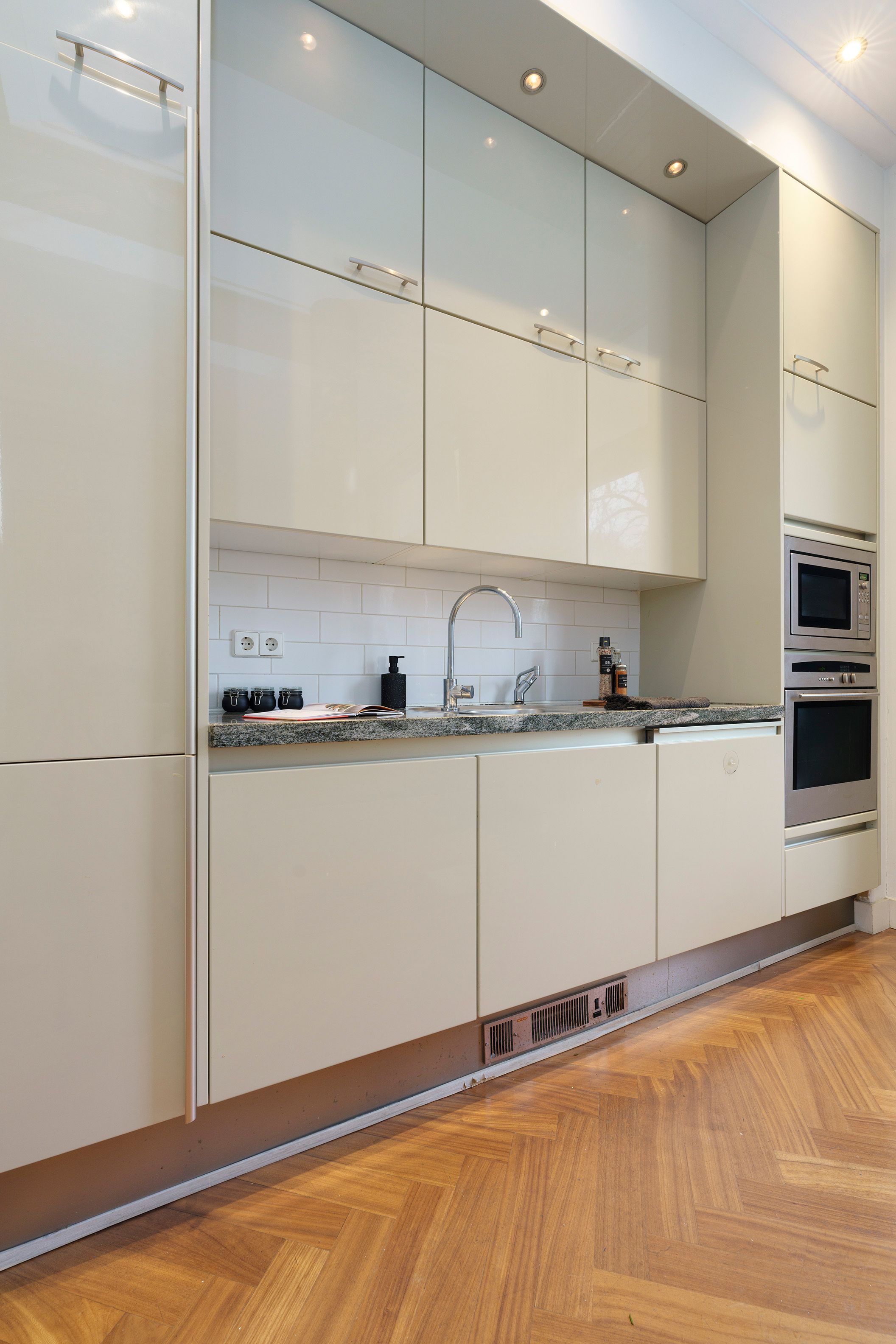 Photo 12 of Willemsparkweg 126-H