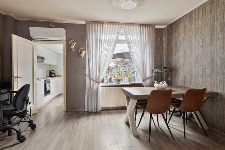 Foto 8 van Tarwestraat 10