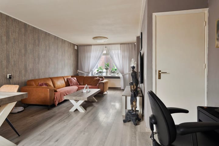 Foto 9 van Tarwestraat 10