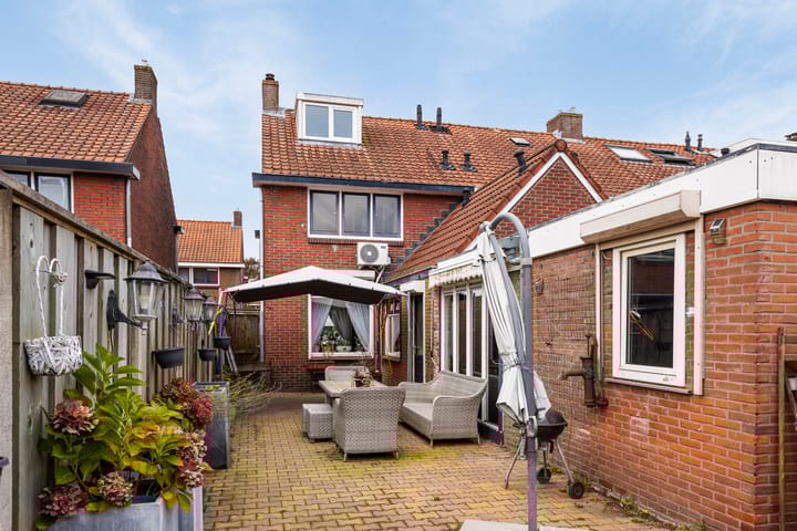 Foto 24 van Tarwestraat 10