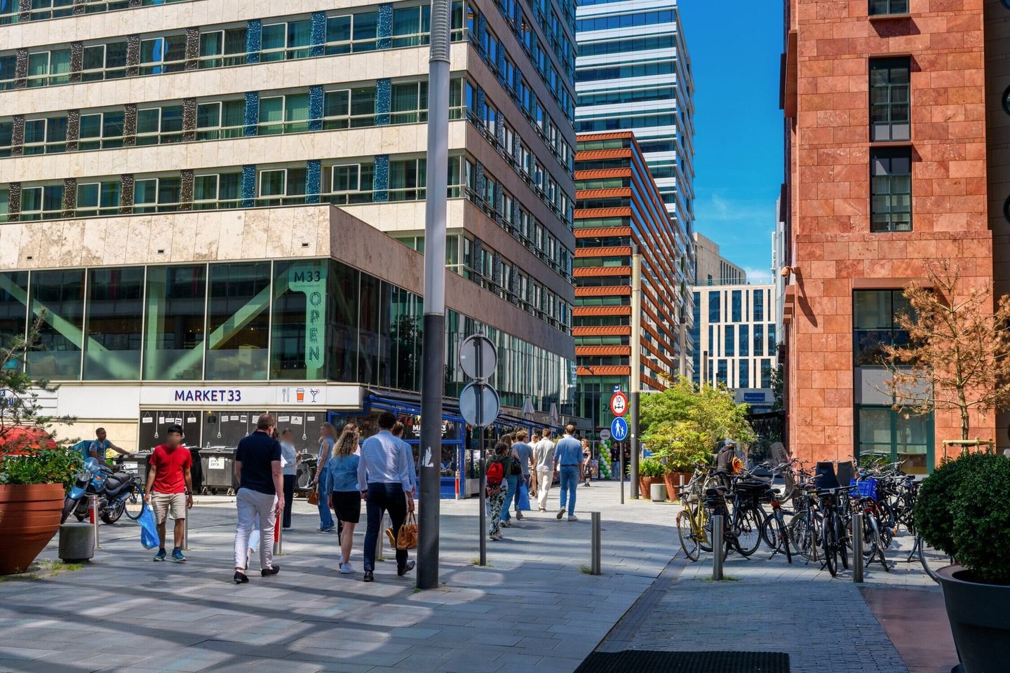 Photo 7 of The Pulse