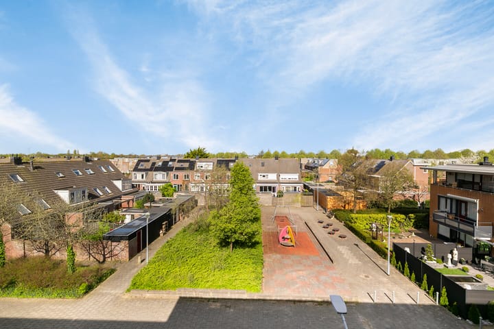 Foto 18 van Henriëtte Roland Holstlaan 89