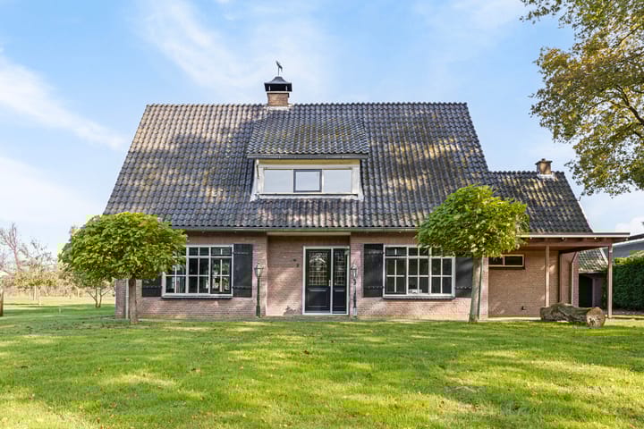 Foto 1 van Invalsweg 7