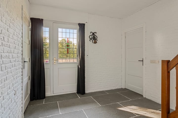 Foto 11 van Invalsweg 7