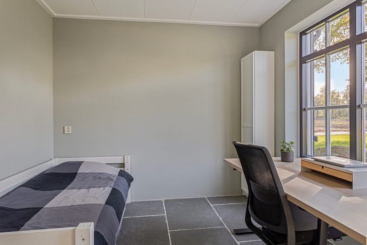 Foto 19 van Invalsweg 7