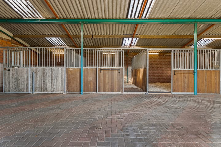 Foto 36 van Invalsweg 7