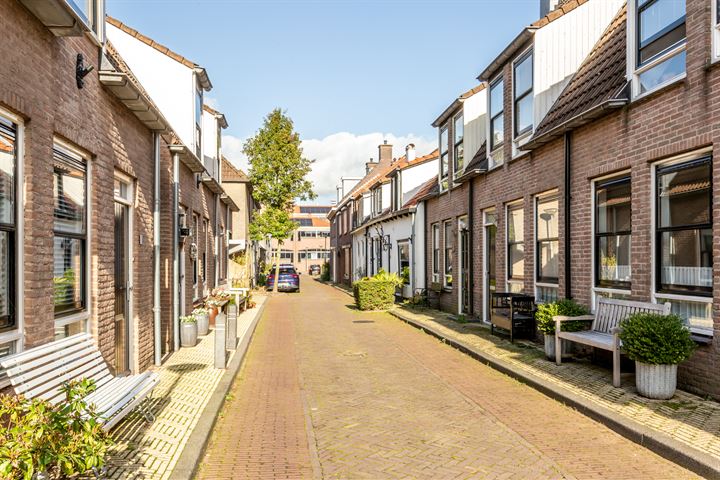 Bekijk foto 32 van Nonnenstraat 4-A