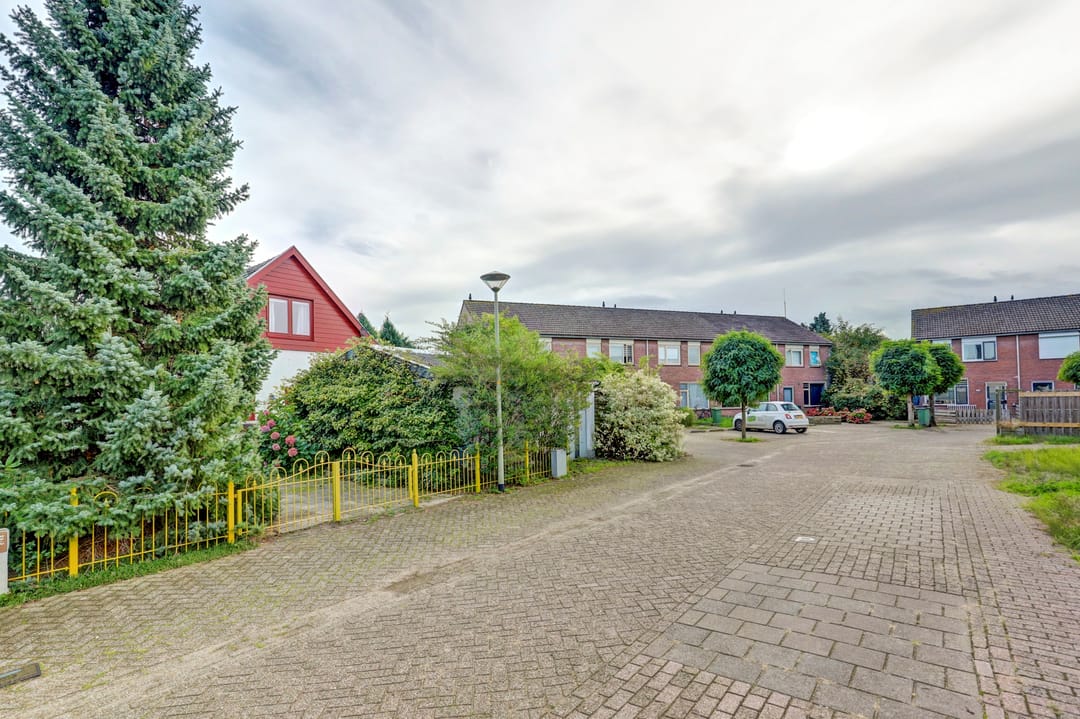 Foto 8 van Klaproos 25