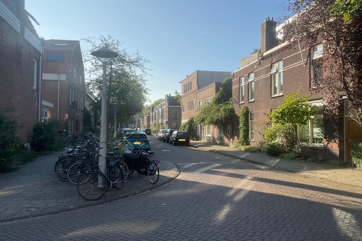 Bekijk foto 7 van Von Guerickestraat 70