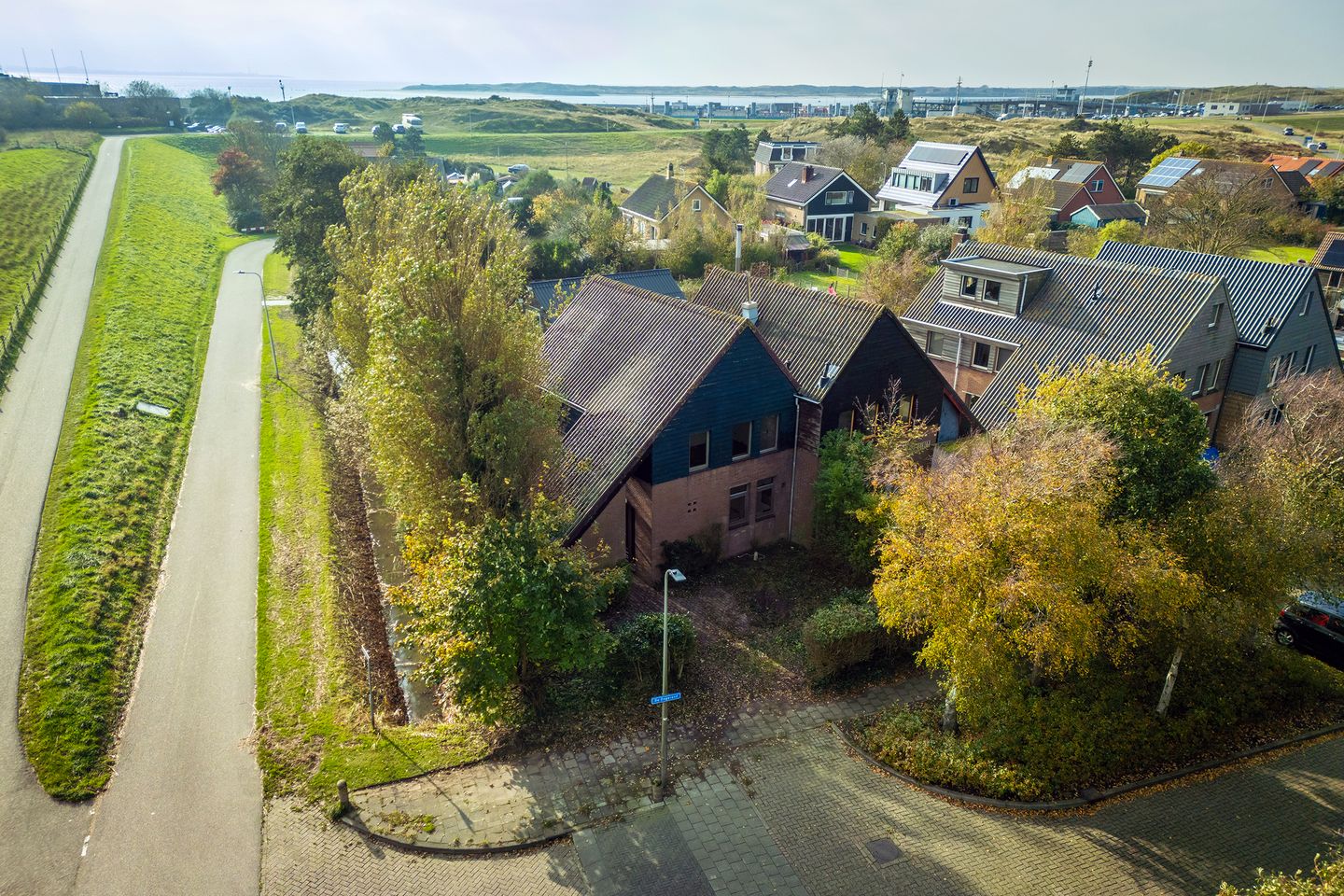 Foto 1 van De Dageraad 38