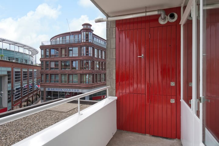 Photo 7 of Looierstraat 2-3C