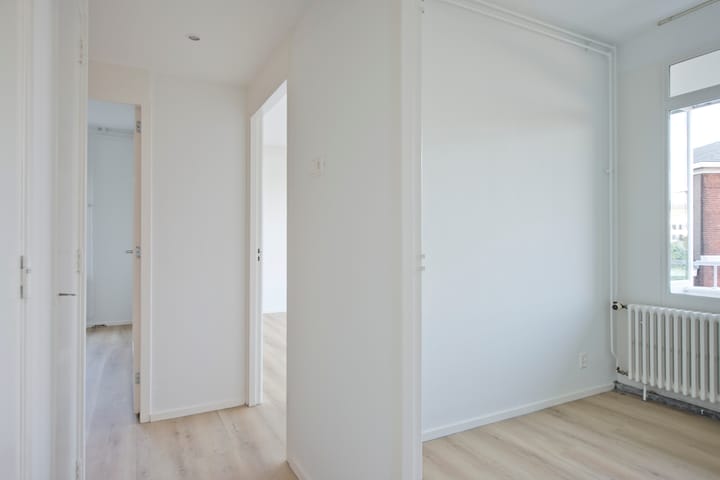 Photo 14 of Looierstraat 2-3C