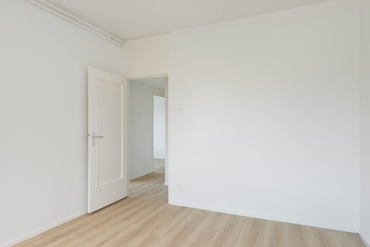 Photo 18 of Looierstraat 2-3C