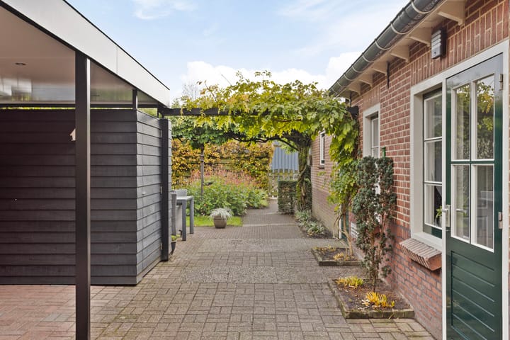 Foto 25 van Zelhemseweg 4