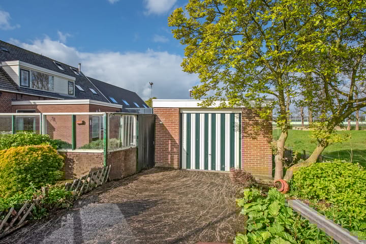 Photo 2 of Overgauwseweg 54-A