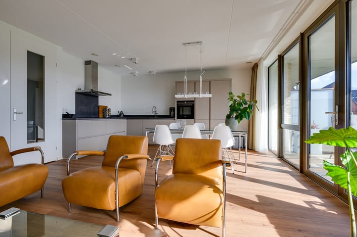 Foto 12 van Menagerie 19