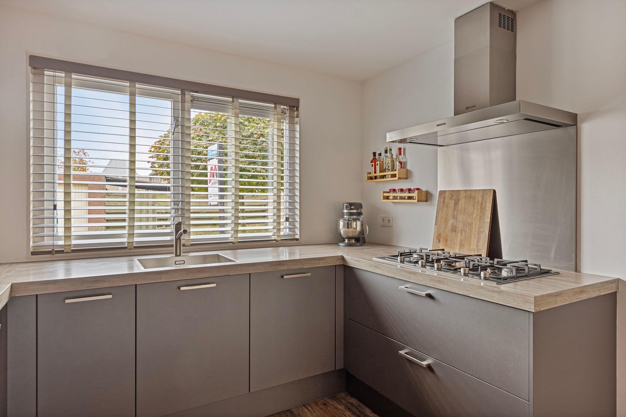 Foto 15 van Glenn Millerstraat 5